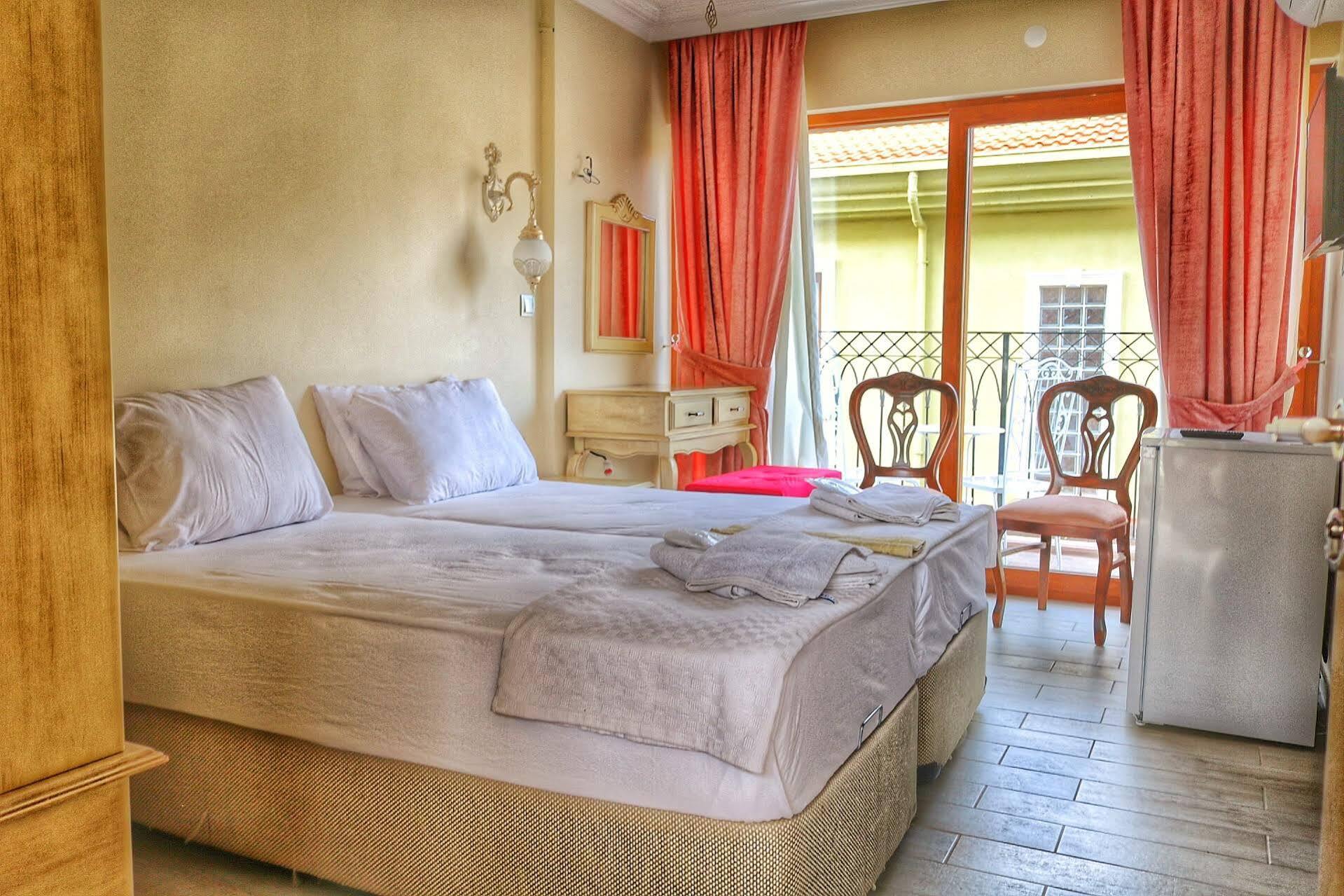 Stone Hill Hotel Ayvalı Buitenkant foto